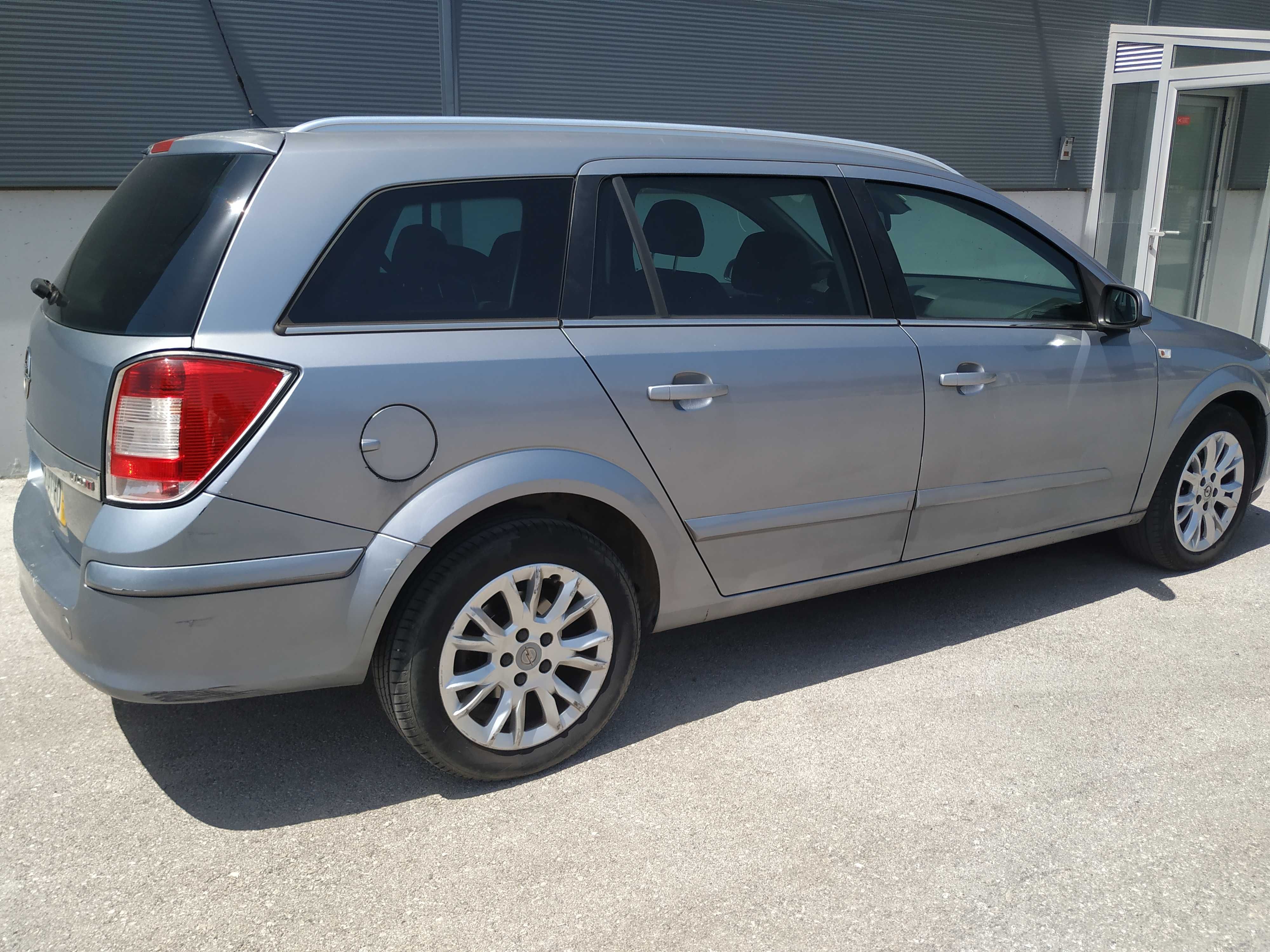 Opel Astra Caravan