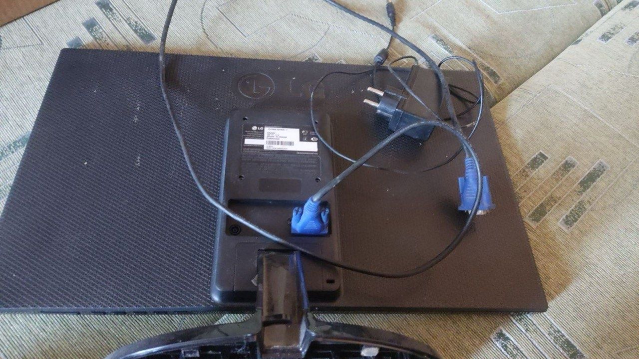 Монитор LG FLATRON E2242T - BN