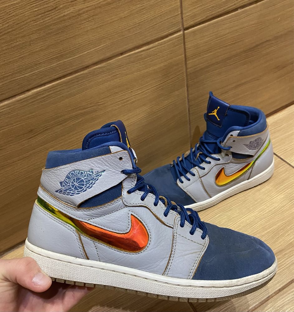 Nike Air Jordan 1 Retro High Nouveau Dunk From Above Shoe 819176-009