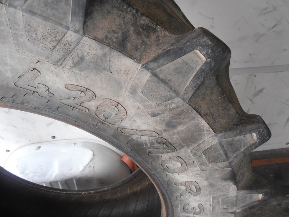 Opona 420/70 R-30