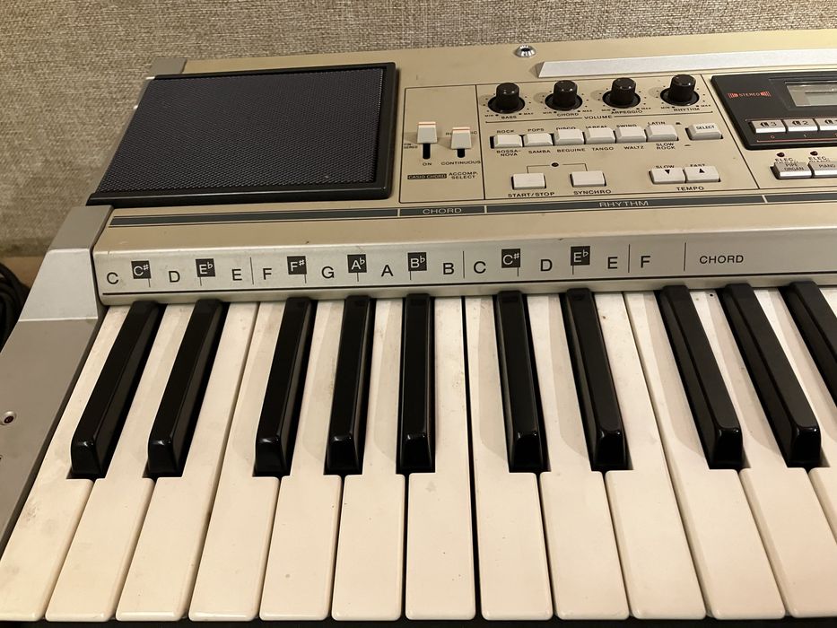Teclado Casiotone CT-7000