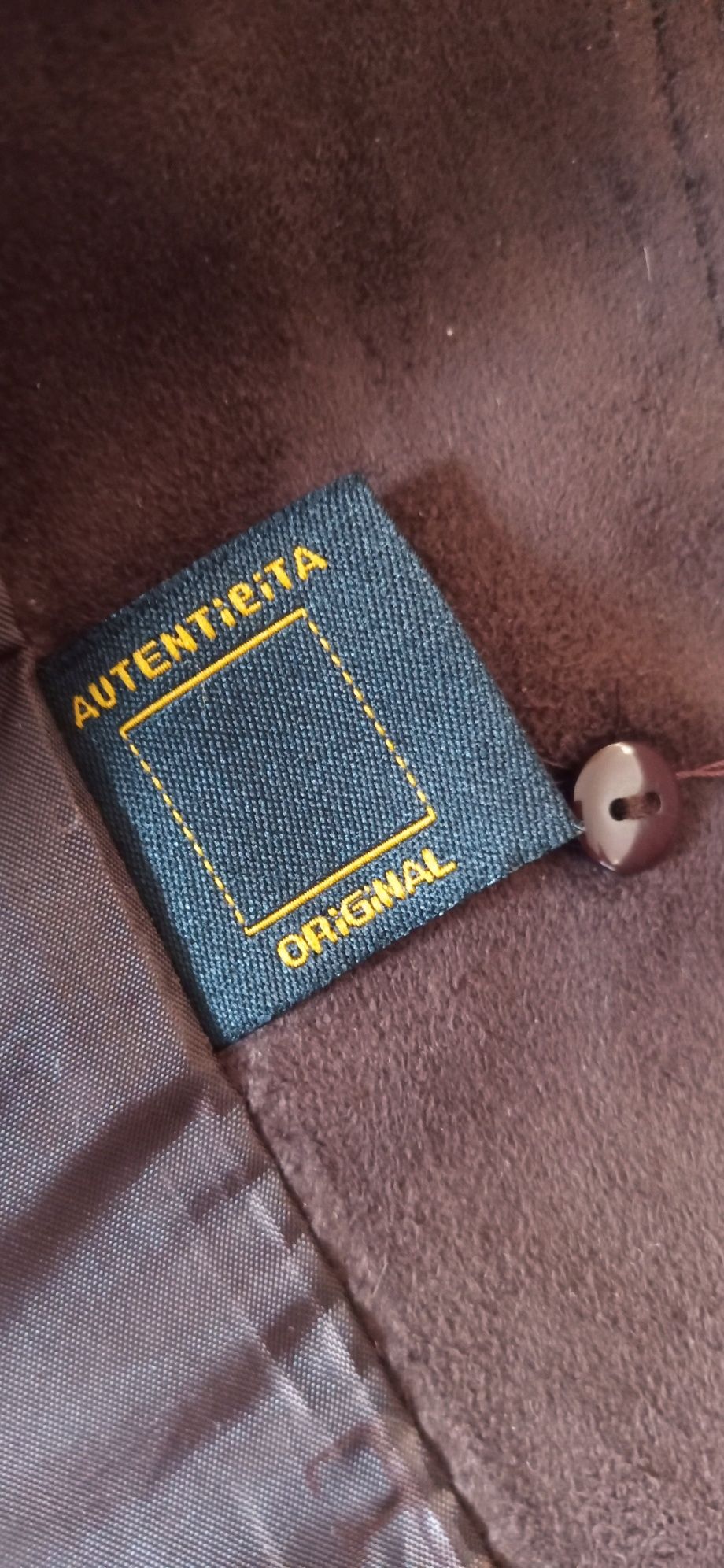 Женская куртка,пальто,тренч ,пиджак Emporio Armani,Нова.Италия.