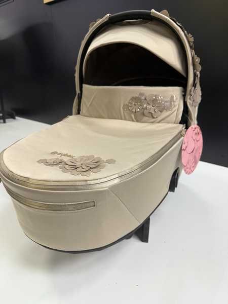 [OUTLET] Cybex Mios 3.0 Gondola Lux Nude Beige Simply Flowers
