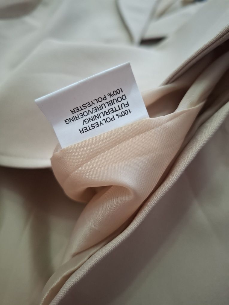Beżowy garnitur damski marynarka żakiet spodnie casual 48 xxxxl