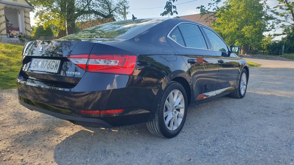 Skoda SUPERB III 2.0 150KM TDI CR Ambition

2.0 150KM TDI CR Ambition