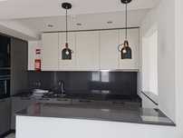Candeeiro de tecto metal preto com pele