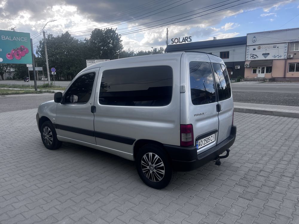 Продам Пежо Партнер 1.6 дізель