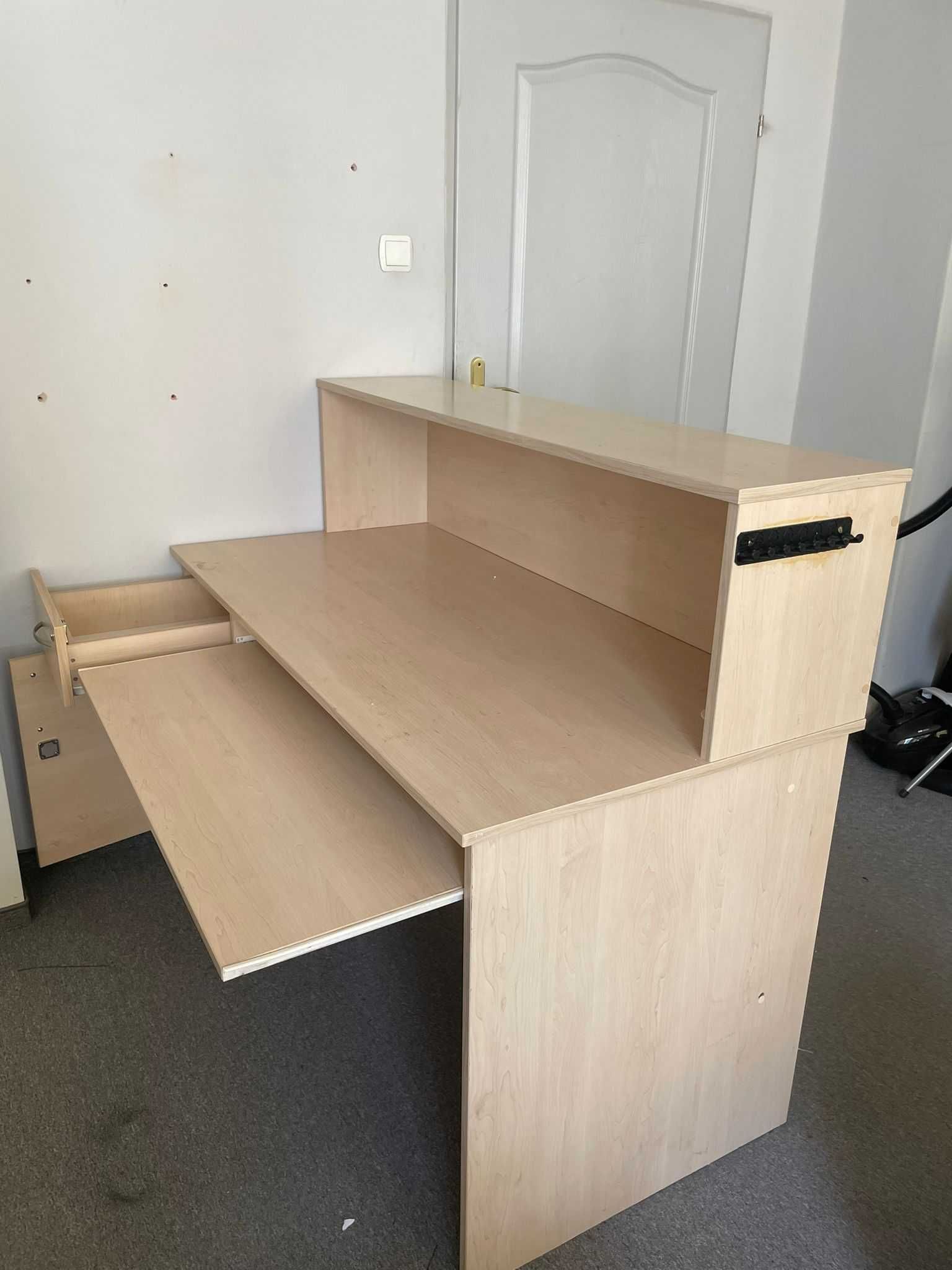 Biurko z szufladami - duże, zadbane, jasne - idealne do biura!