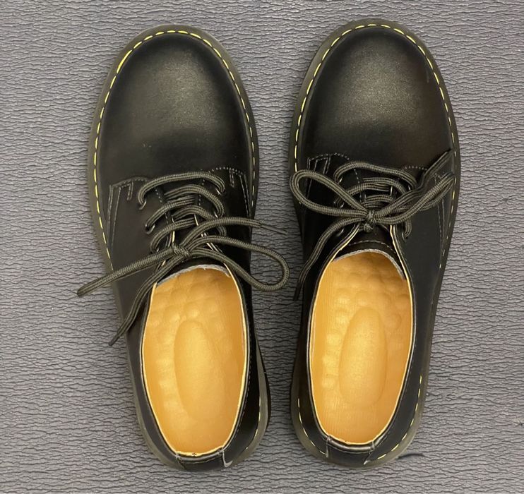 Półbuty glany klasyczne eleganckie unisex czarne Dr Martin