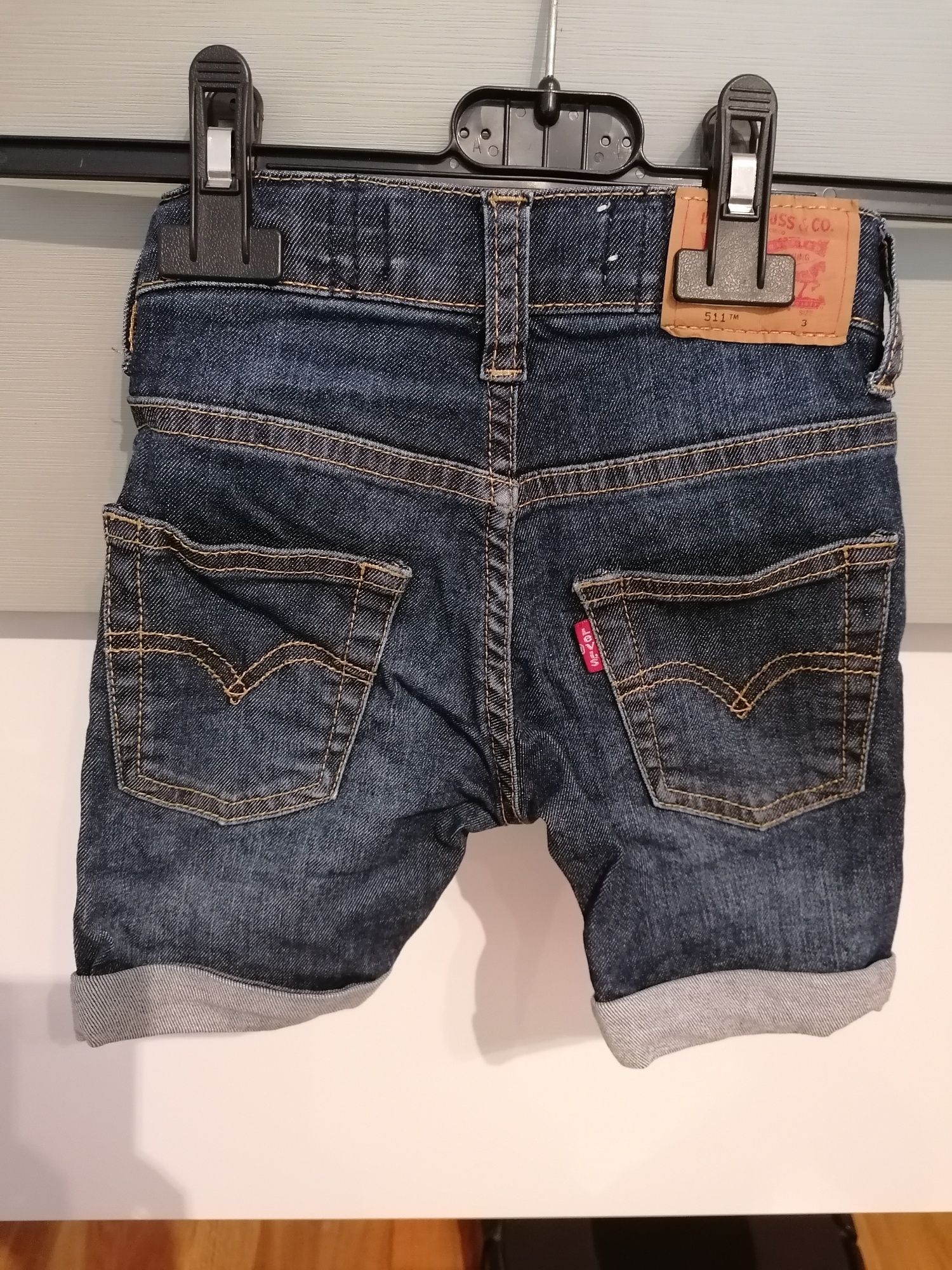 Calções de ganga Levi's Strauss tamanho 3 anos