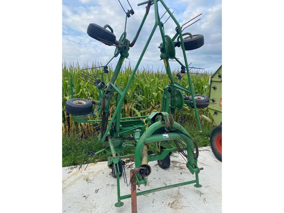 Mexedor de Feno Kuhn 580 MH