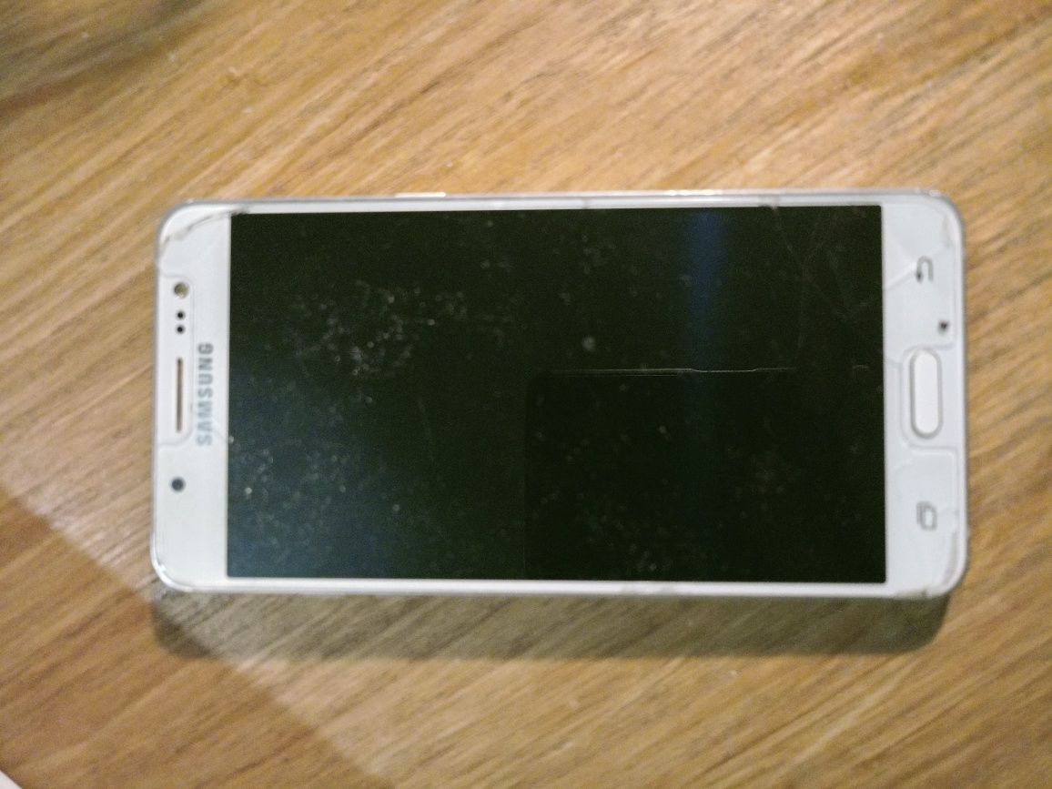 Samsung Galaxy J5