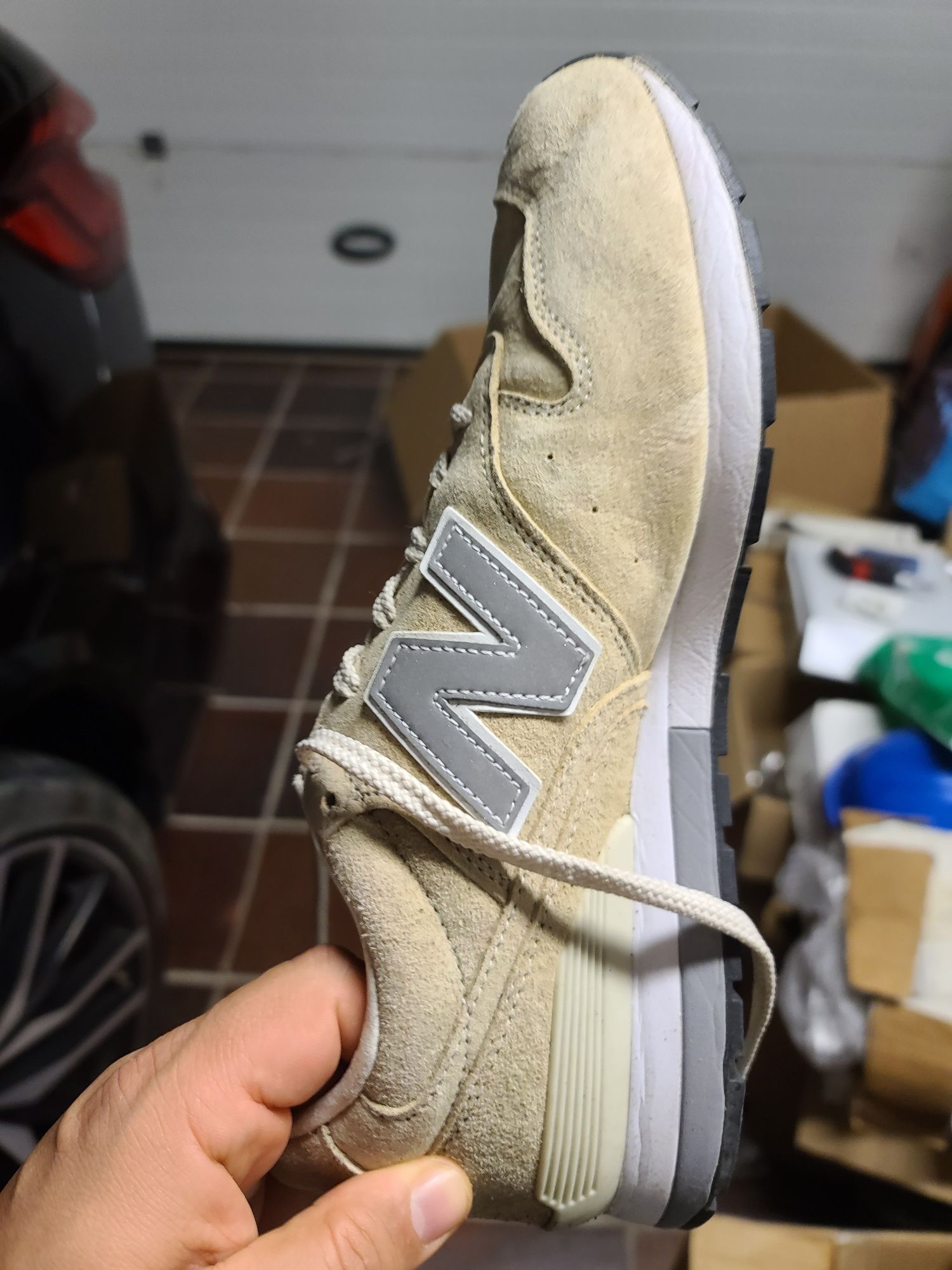 Tenis New Balance novos beige