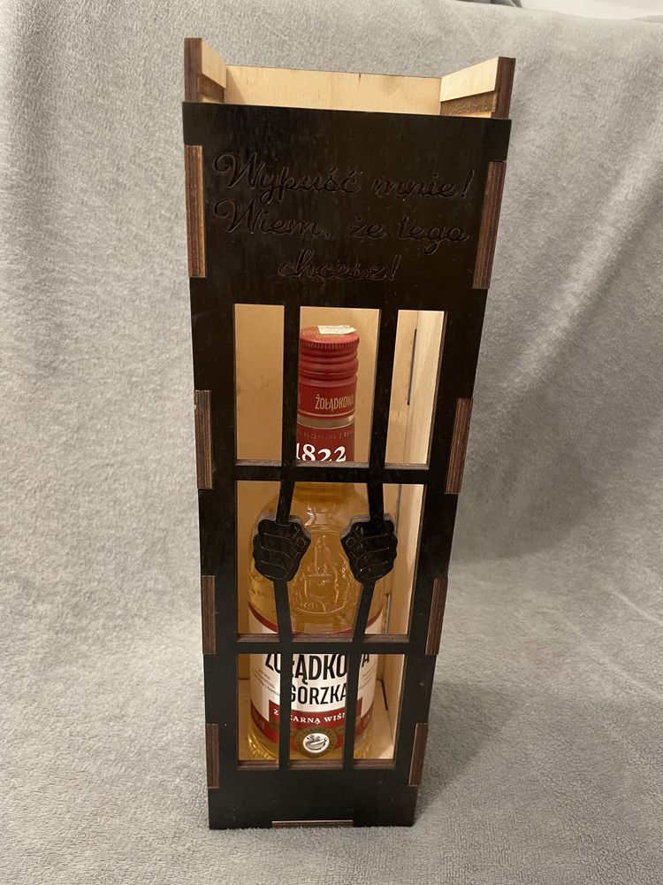 Pudełko drewniane na alkohol
