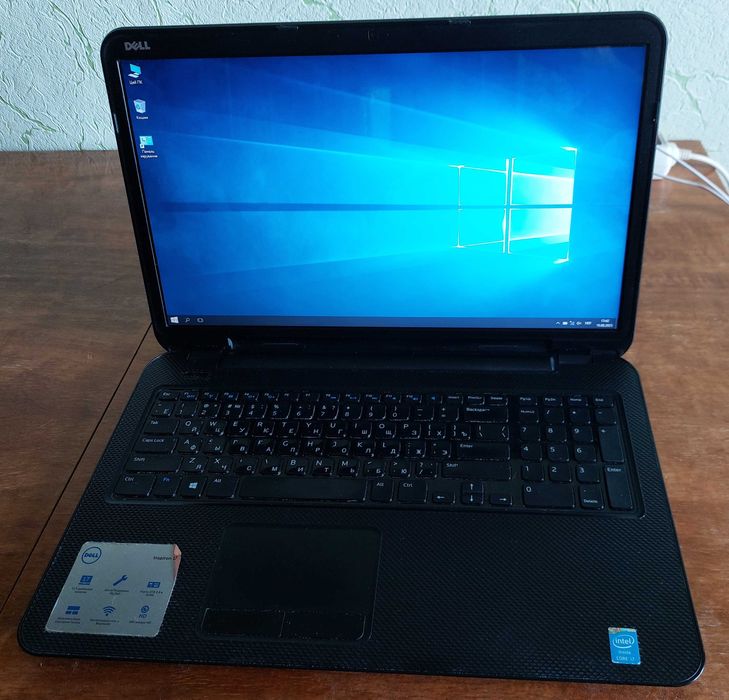 Ноутбук Dell Inspiron 3737 17,3 дюйма з сумкою в комплекті