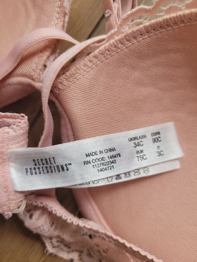 Primark Secret Possesions biustonosz push up skrzyżowane ramiączka 75C