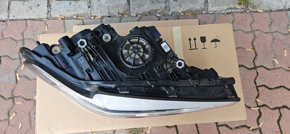 Lampa do  BMW 5 G30 G31 M5 F90 Reflektor  Adaptive  Led  USA