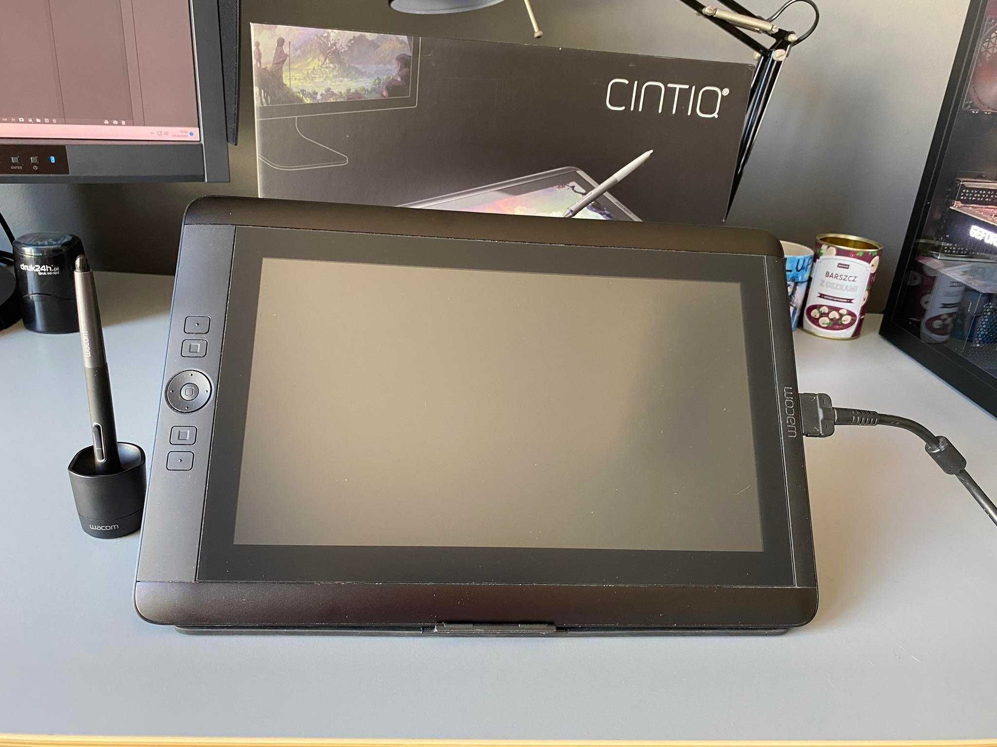 Tablet Wacom LCD Cintiq 13HD z Bitdefender IS 2013