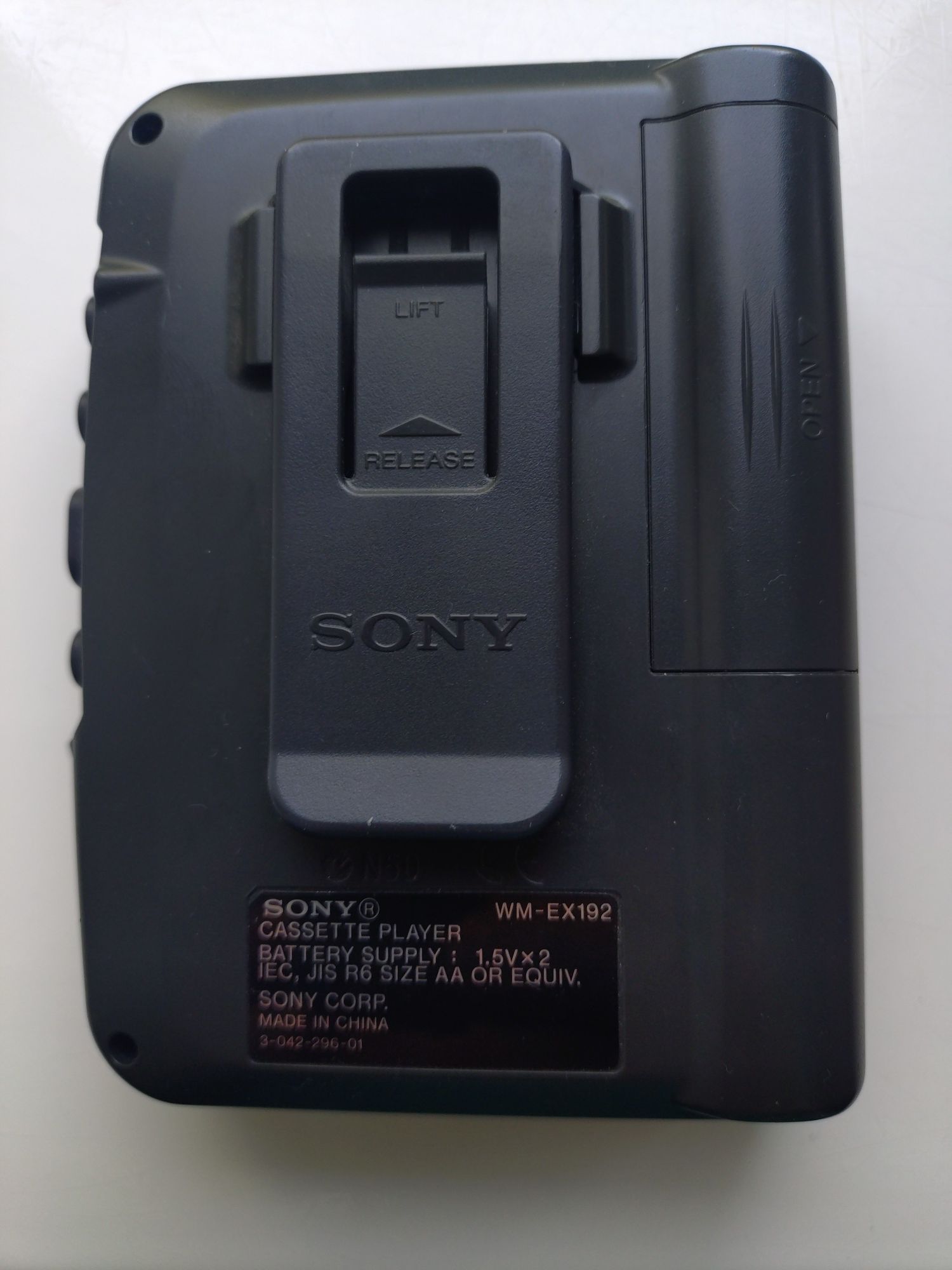 Вінтажний касетний  плеєр Sony Walkman WM-EX192