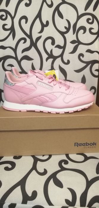 REEBOK classic pastel. Nowe