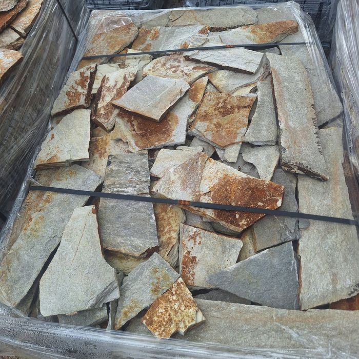 Kamień na elewację naturalny gnejs elewacyjny twardy płaski gr 1-3 cm