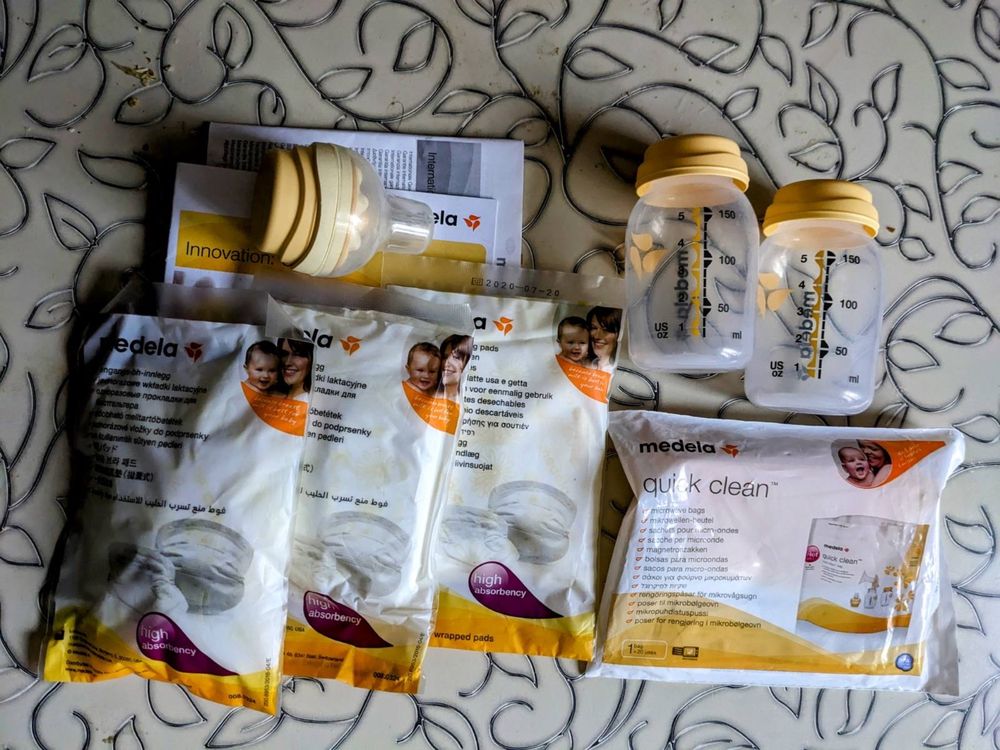 Medela Breastfeeding Starter Kit (бутылочки, Calma, пакеты)