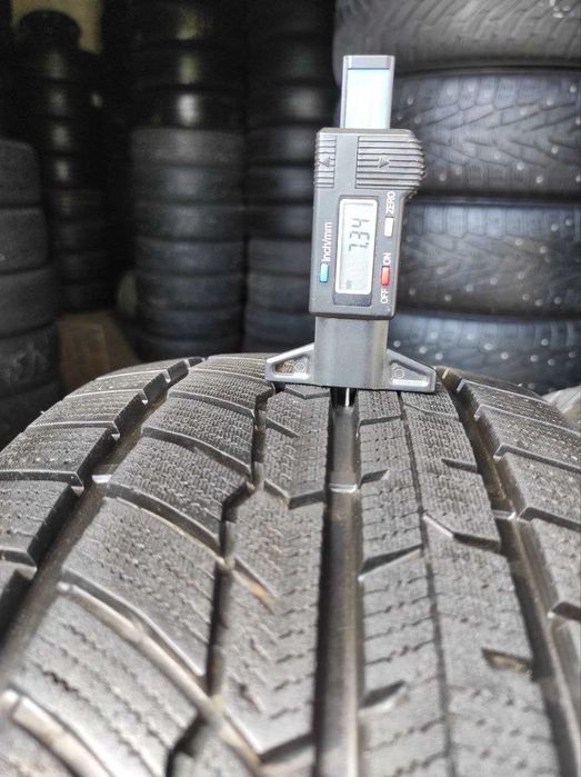 225/60r17 2шт, 19год, 7,3мм, ЗИМА. Привезены из Германии.