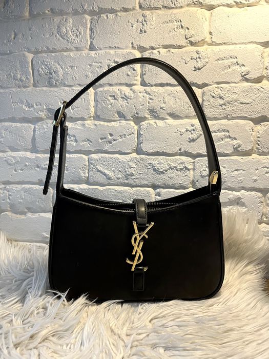 Шкіряна сумка YSL з червоним бархатом всередині