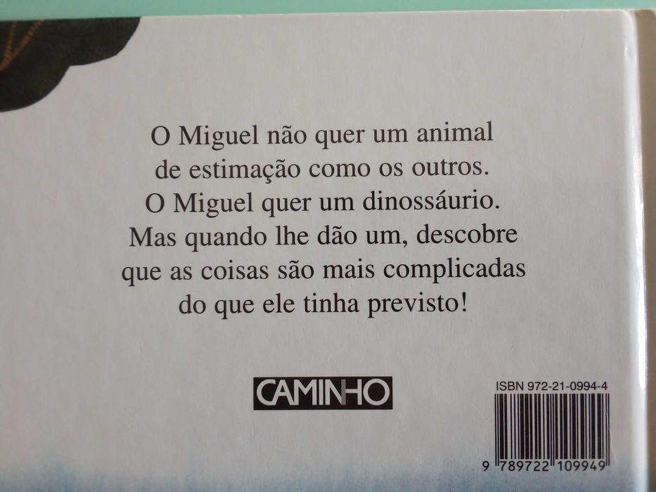 Livros "Expressões com História" e "Quero um Dinossáurio"