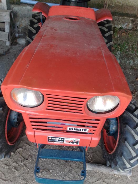 Trator agrícola para lavragem