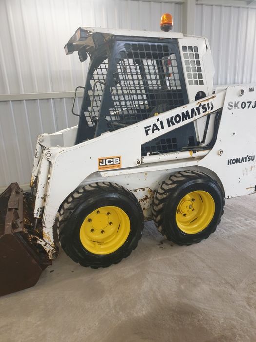 Miniładowarka koparka komatsu SK07J bobcat