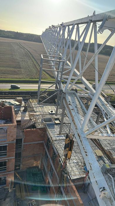 Dźwig żuraw wieżowy Liebherr 130 EC-B6 FR.Tronic 2008r