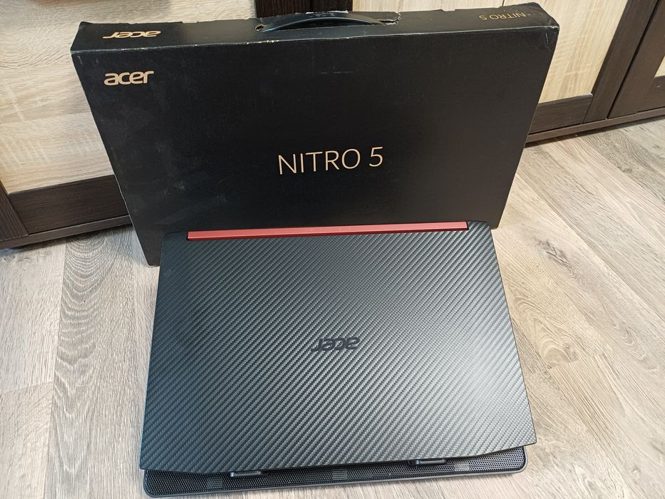 Acer Nitro 5 15.6"/Ryzen 5 2 GHz/RX 560X 4GB/RAM 16GB/SSD 1 Tb
