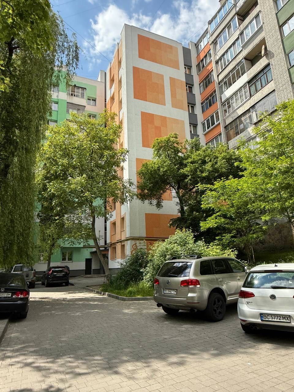 Продаж однокімнатної квартири з ремонтом Миколайчука