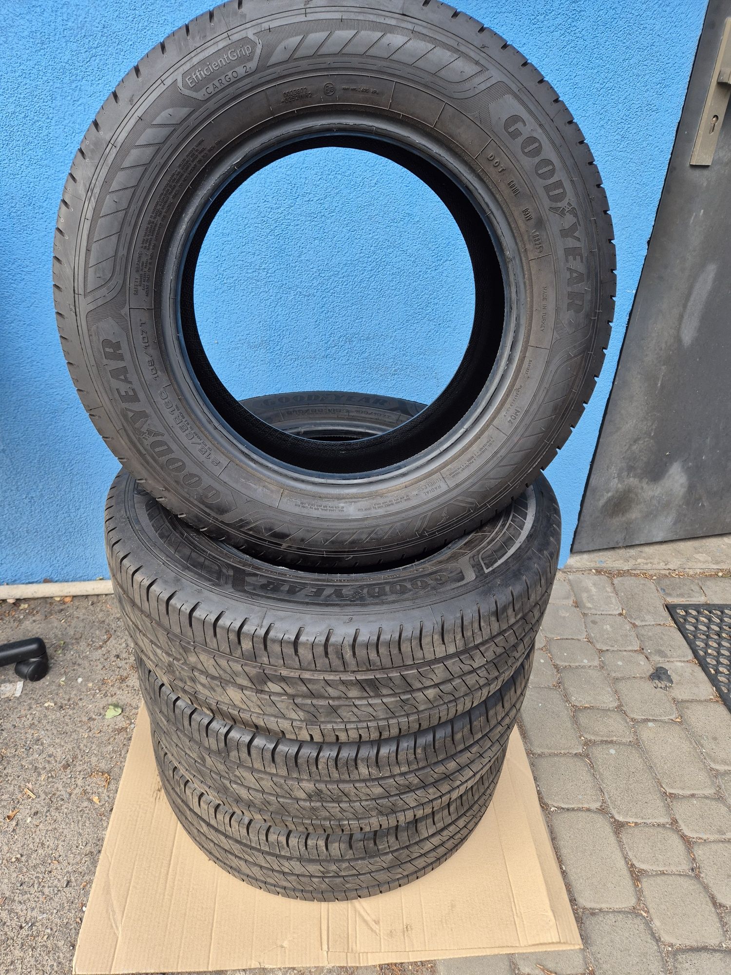 Opony 215 65 R16C Goodyear EfficientGrip 2025r