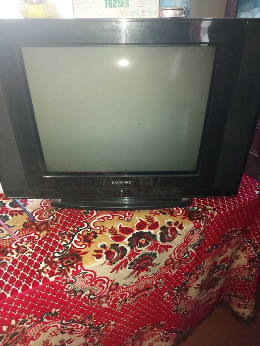 Продам телевизор продам