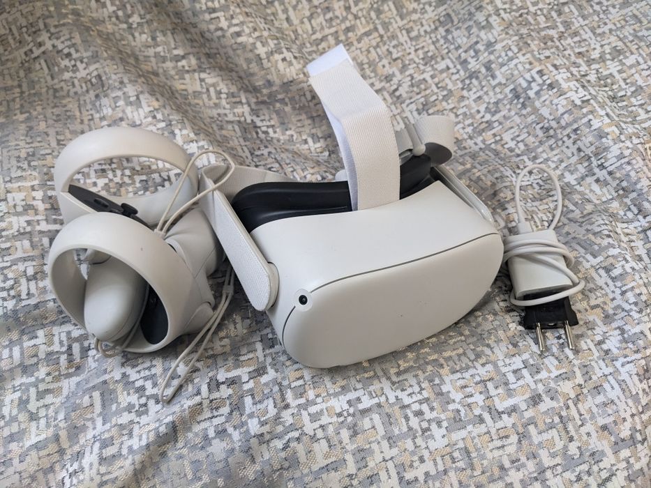 VR-гарнитура Meta Oculus Quest 2 256 Гб KW49CM