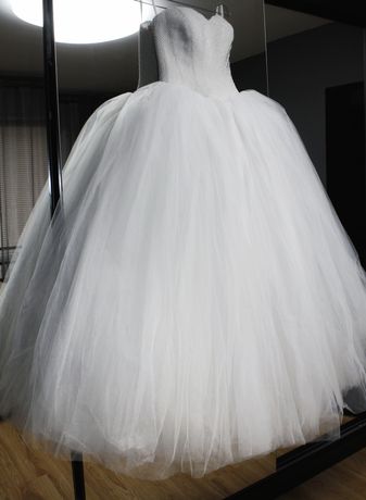 suknia ślubna princessa księżniczka biała perły wyszywana perełkami