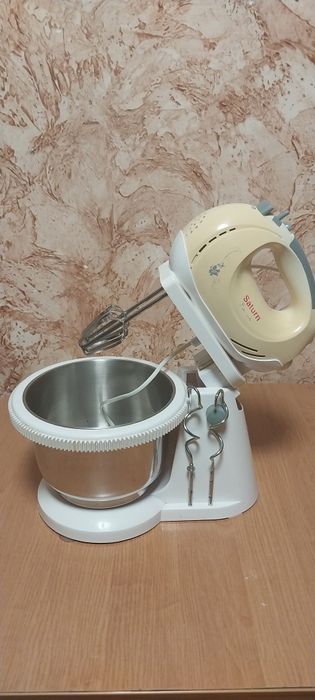 Электро миксер, с чашей Saturn