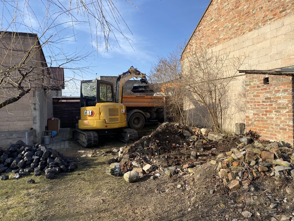 Wyburzenia / Rozbiórki budynków , domów
