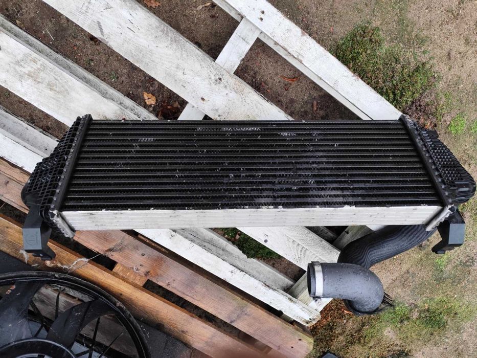 Jeep Grand Cherokee 3.0crd chłodnica intercoolera