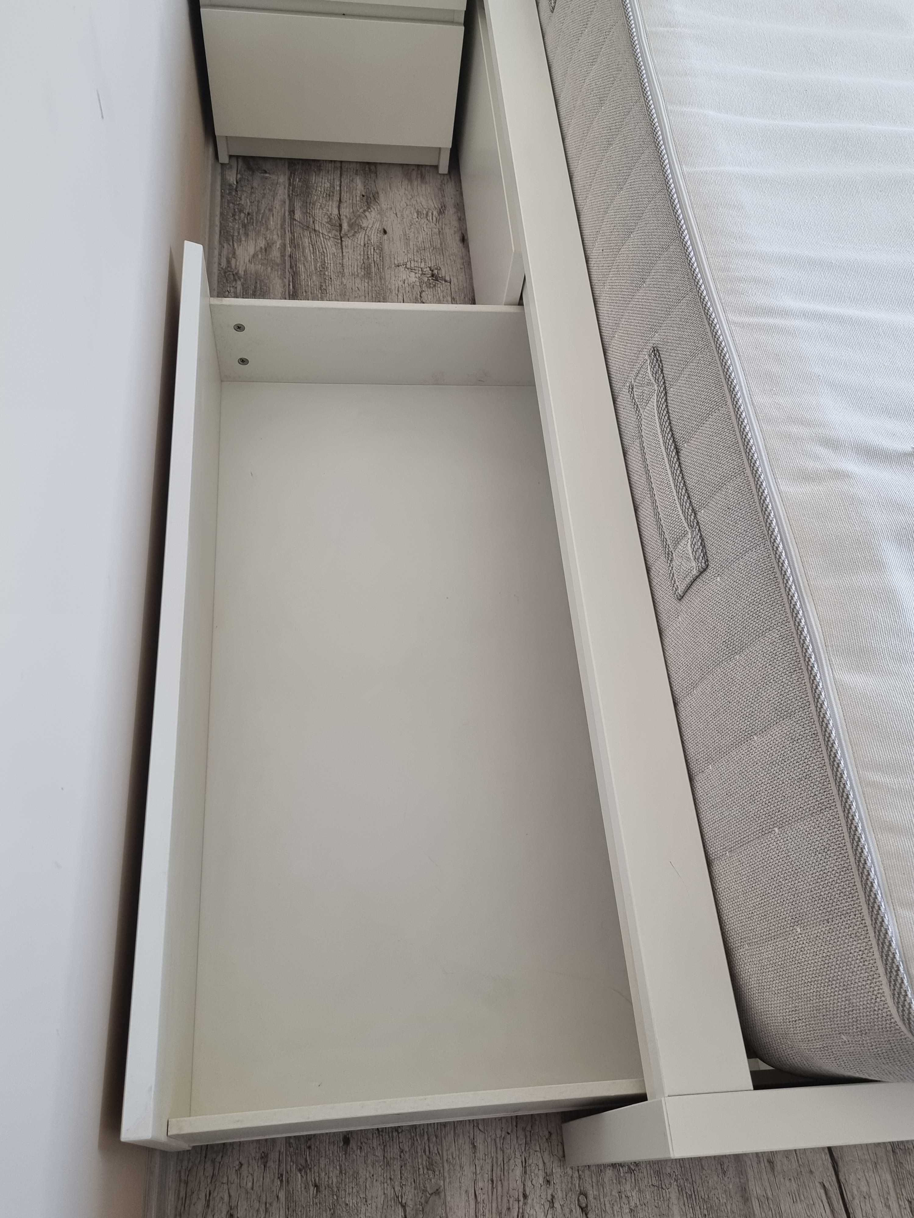 Łóżko Malim 209cmx156cm - białe z materacem