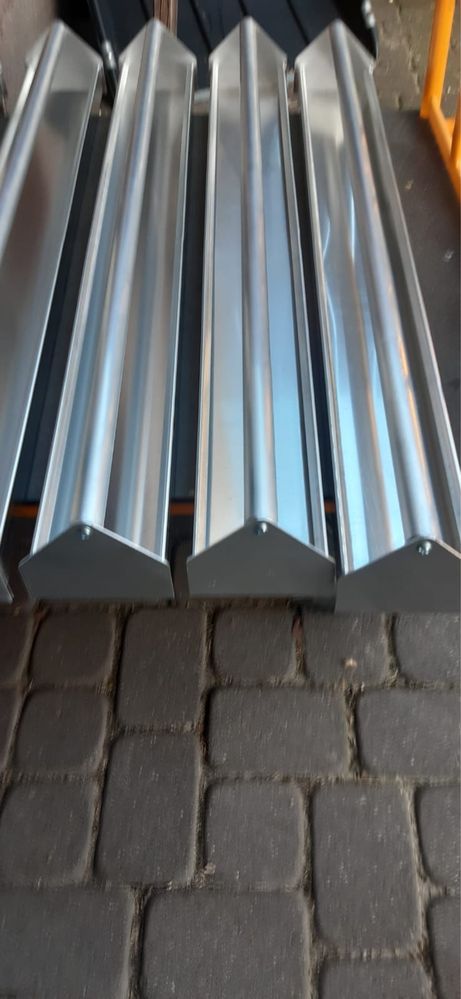 Karmnik aluminiowy dla gołębi 100cm