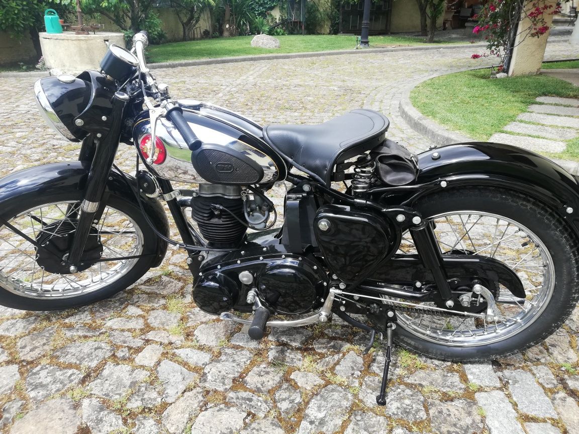 Moto clássica, Bsa C12 de1957