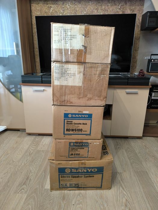 Sanyo 6100,Япония,новый