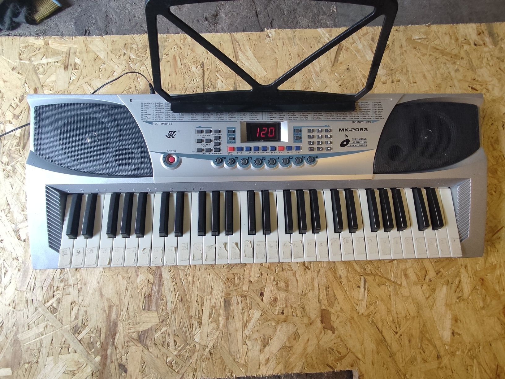 Keyboard MK 2083