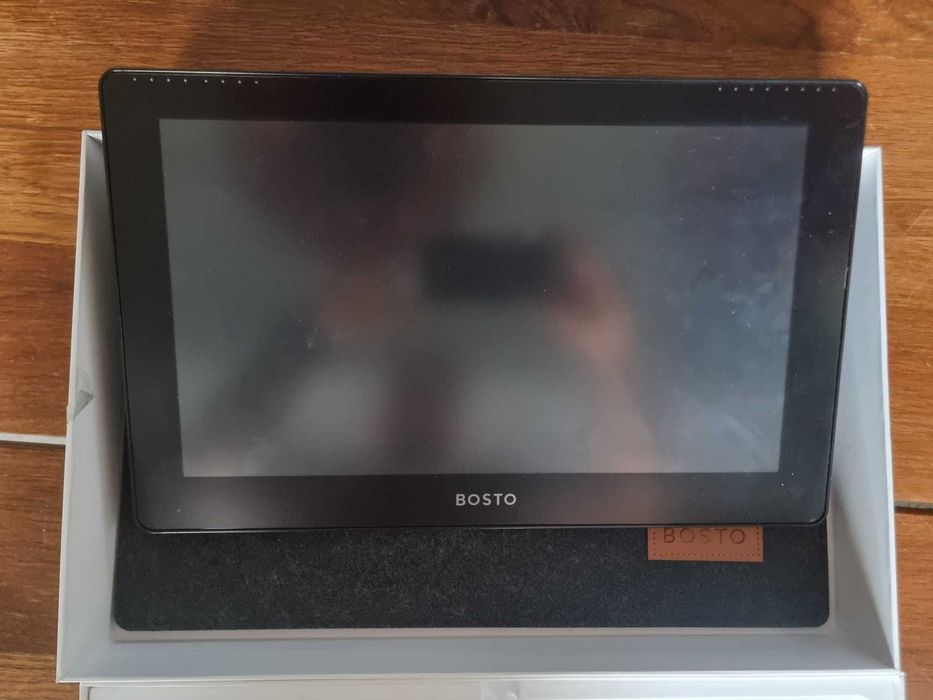 Stan Idealny Tablet graficzny 15.6" BOSTO BT-16HDT zakup 14.12.2023
