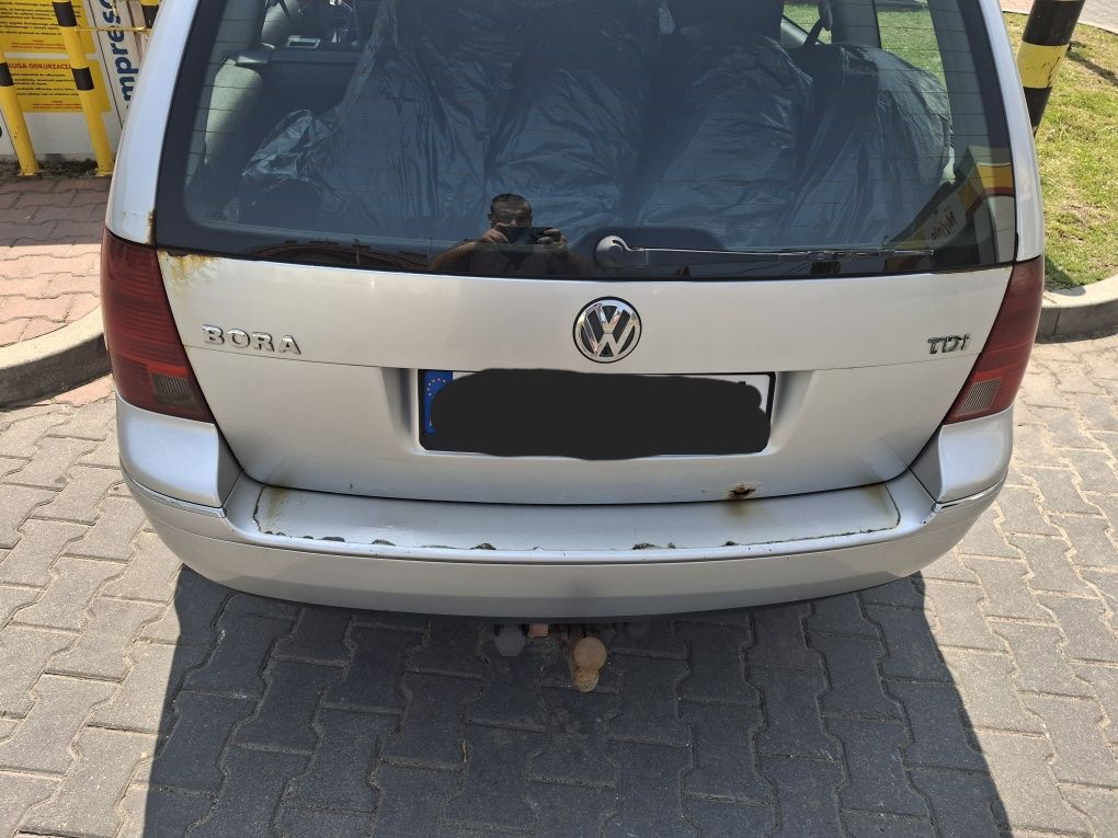 VW Bora 1.9 tdi.