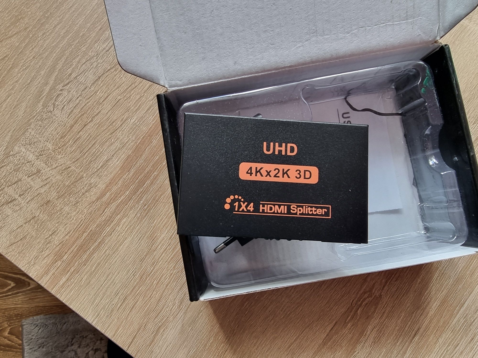 Rozdzielacz HDMI CY10 UHD 4K x 2K 3D 1 x 4 (czarny)