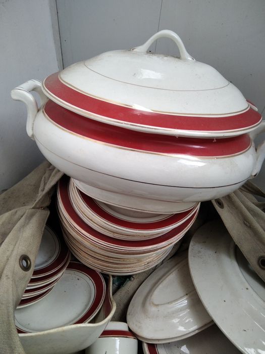 Продаю столовый набор "радянських часів" Буды